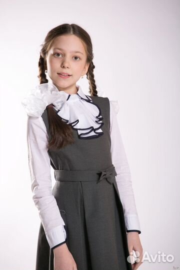 Школьная серая форма