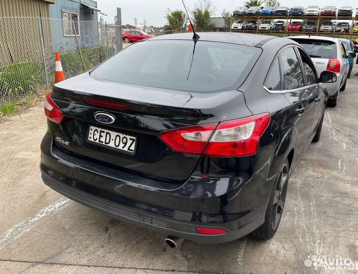 Ford Focus III разбор (капот, фара, крыло)