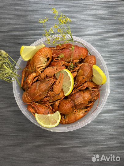 Живые и варёные раки