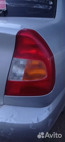 Задний правый фонарь Hyundai Accent