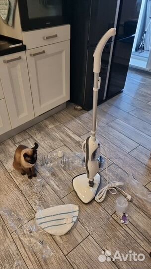 Паровая швабра Kitfort KT-1008, белый/черный