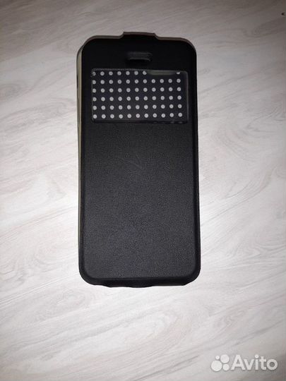 Чехол на телефон