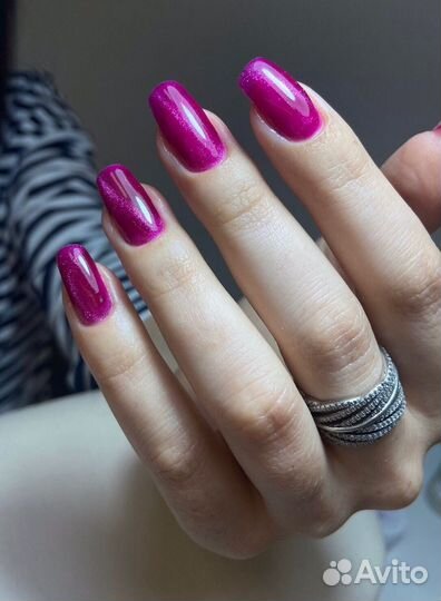 Модель на маникюр