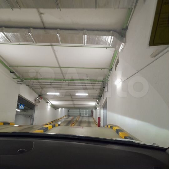 Машиноместо, 14 м²