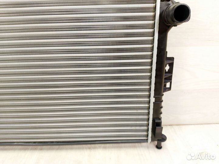 Радиатор охлаждения Land Rover Freelander