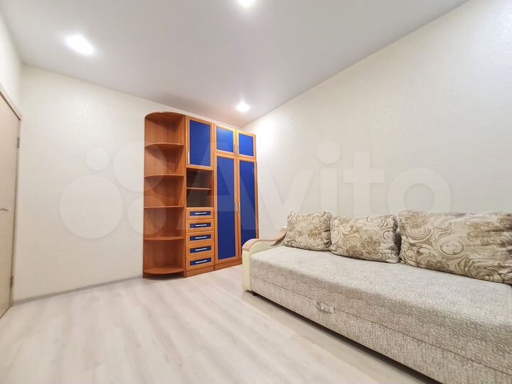 1-к. квартира, 43,7 м², 2/5 эт.