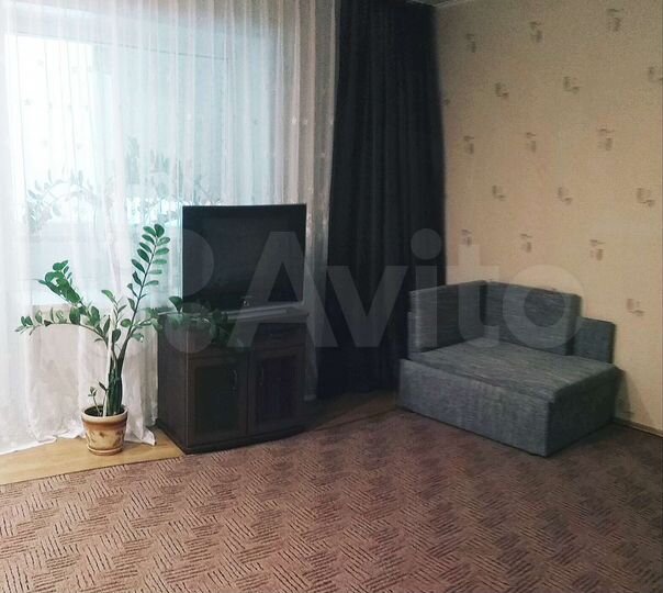 1-к. квартира, 42 м², 2/5 эт.