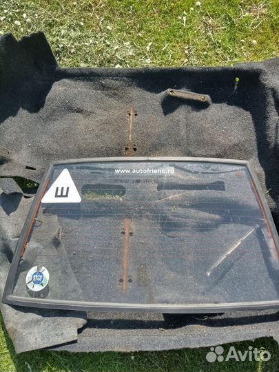 Заднее лобовое стекло и боковинки на ваз 2114