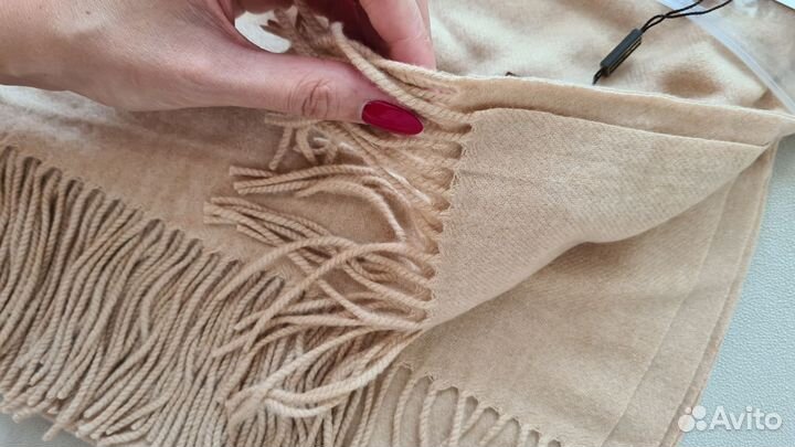 Палантин бежевый