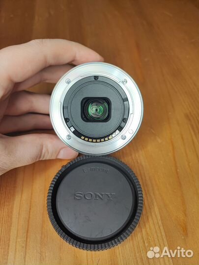 Объектив Sony SEL16F28 e16mm f2.E