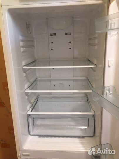 Холодильник бу samsung RL-34еcvb