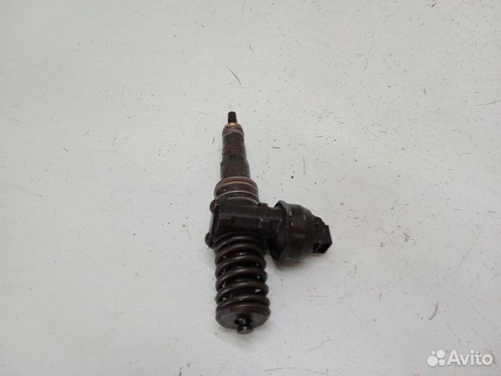 Форсунка топливная Volkswagen Touareg 4.9 2003