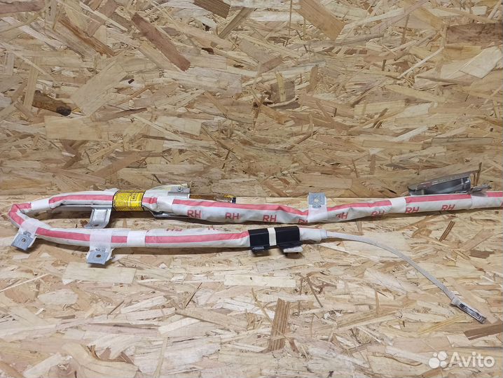 Шторка безопасности правая Kia Ceed ED хэтчбек