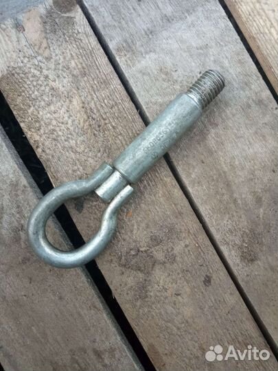 Буксировочный крюк Шкода fabiа