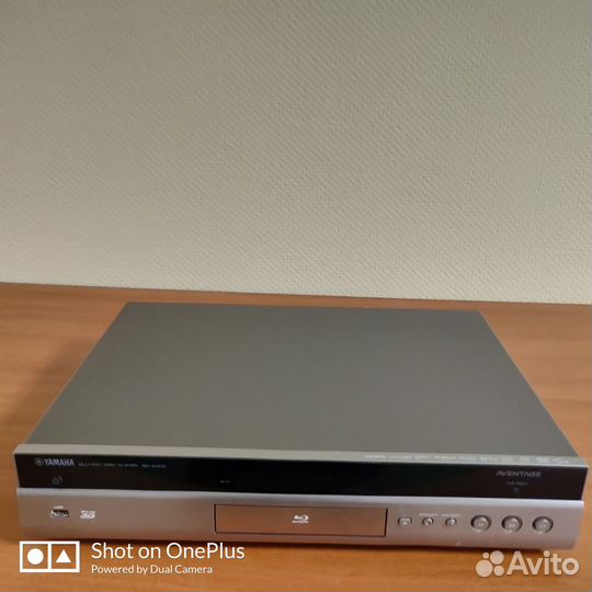 Blu ray плеер Yamaha BD-A1010 Титан