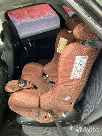 Автомобильное кресло для детей 0-25 кг