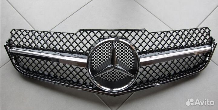 Решетка радиатора mercedes W207 дорест хром