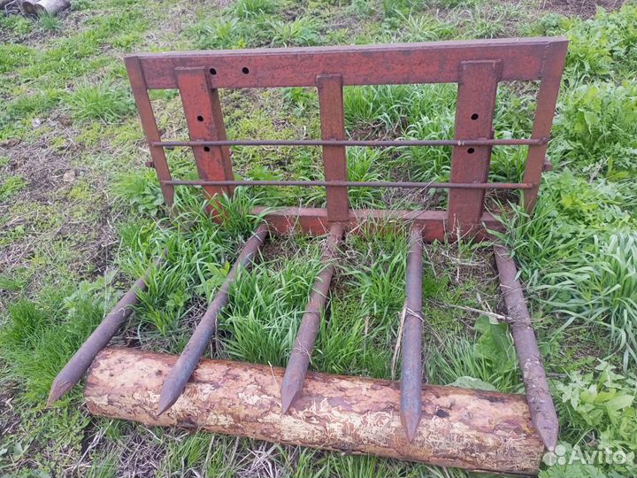 Трактор и оборудование