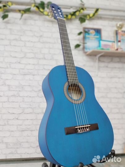 Классическая гитара Fabio (матовая) синий цвет