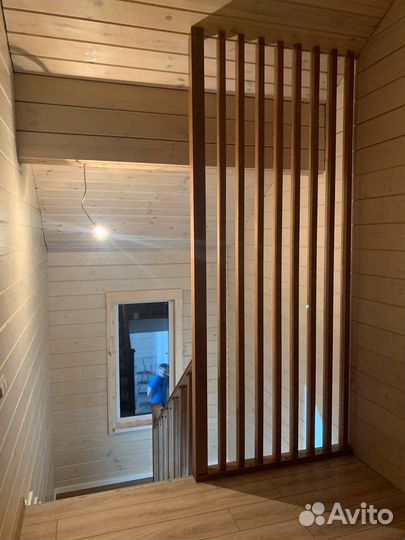 Лестница с реечным ограждением