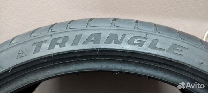 Triangle EffeXSport TH202 235/35 R19 91Y