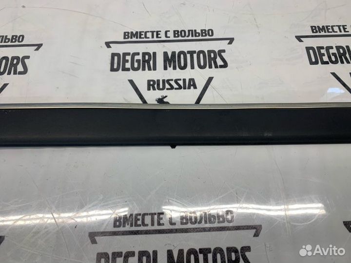 Молдинг двери передней правой хром Volvo S80 01-06
