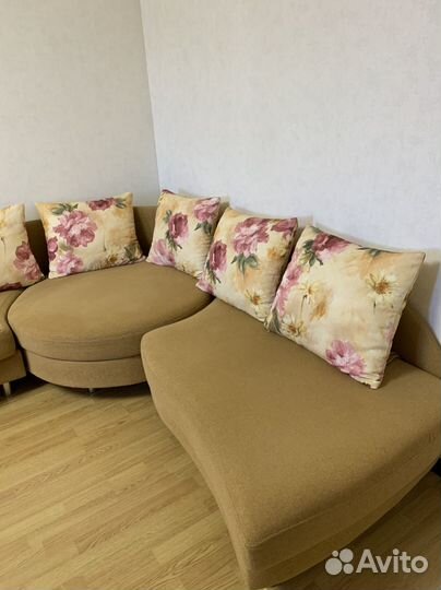 Угловой диван