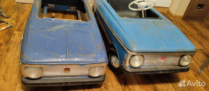 Педальный москвич СССР азлк игрушки СССР