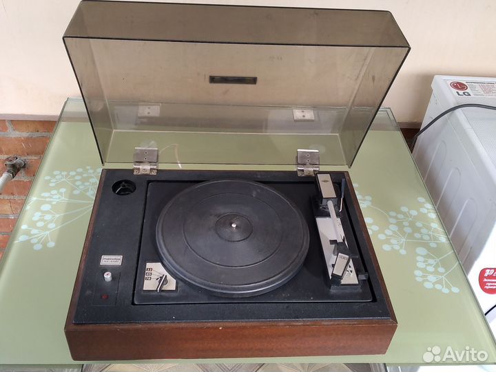 Проигрыватель винила СССР мелодия 104 стерео