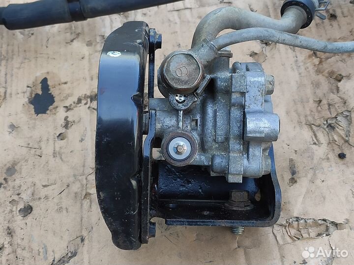 Рулевой редуктор Mitsubishi Montero / Pajero Sport