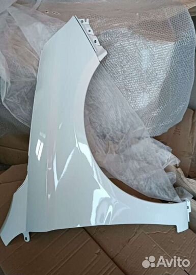 Крыло переднее правое на LADA vesta