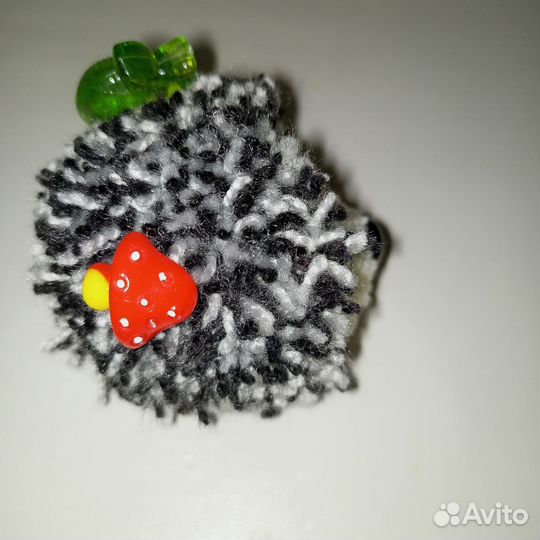 Елочные игрушки из пряжи