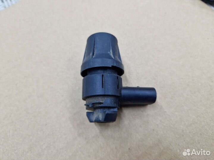 Датчик кнопка кикдаун Audi A8/S8 D2 /D3 4B0959897B