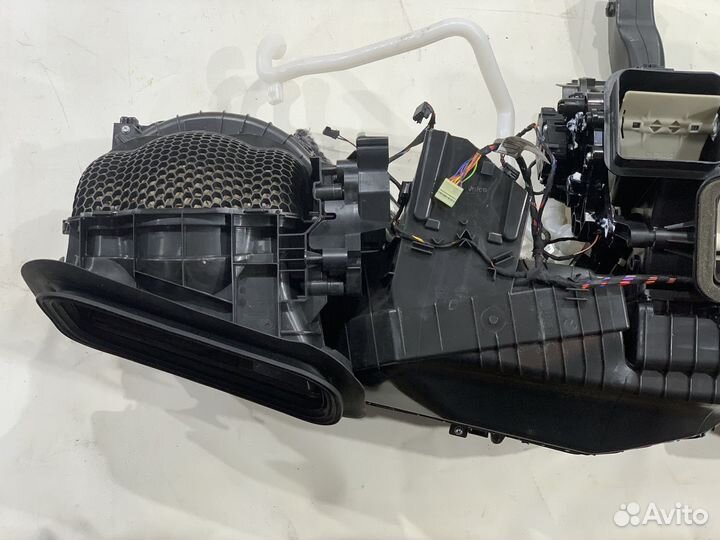 Корпус отопителя Mercedes W213