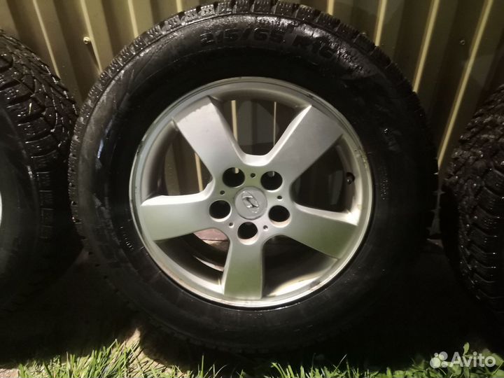 Колеса 215 *65 R16 на дисках Hyundai