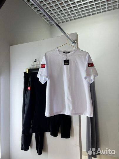 Спортивный костюм мужской новый