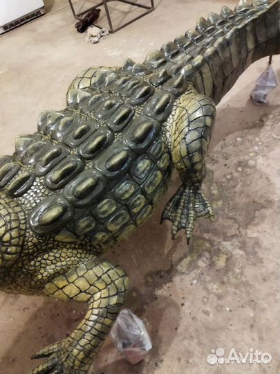 Продам реалистичную скульптуру крокодила - 3м