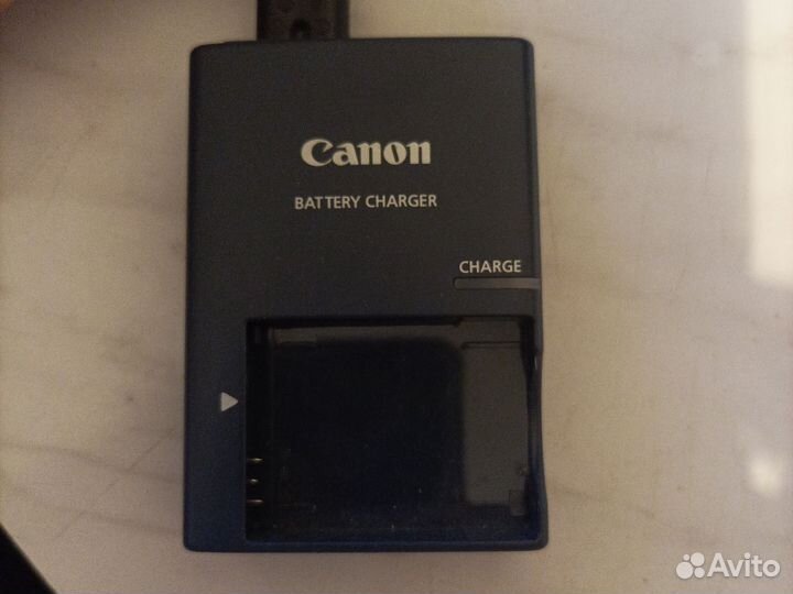 Зарядка для фотоаппарата canon