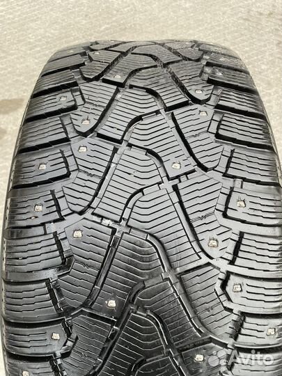 Pirelli Ice Zero 275/40 R20
