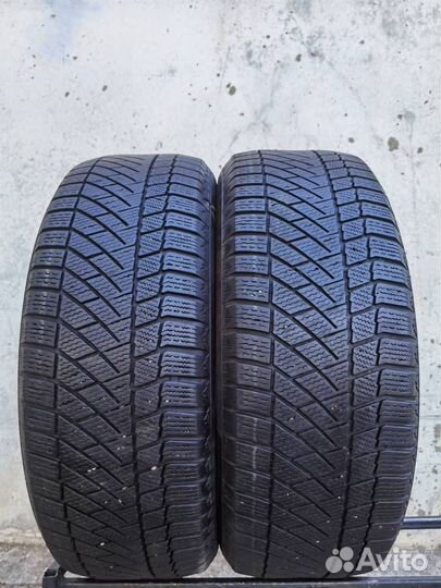 Continental ContiVikingContact 6 225/60 R18 104T