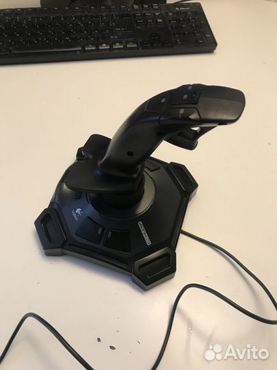 Лётный джойстик Logitech Attack 3