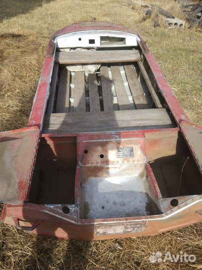 Лодка Обь М