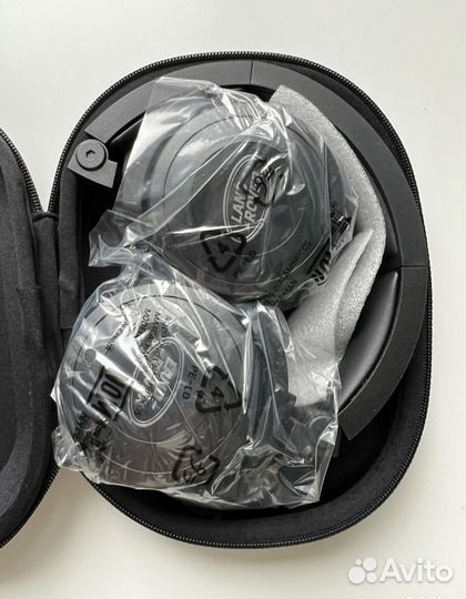 Беспроводные наушники Land Rover Headphones