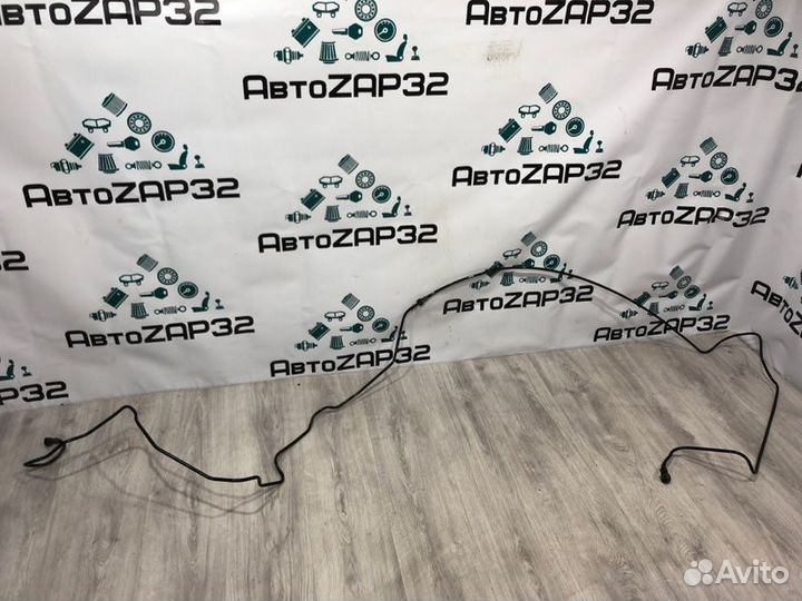 Трубка топливная Renault Megane 3 K4M838 2012