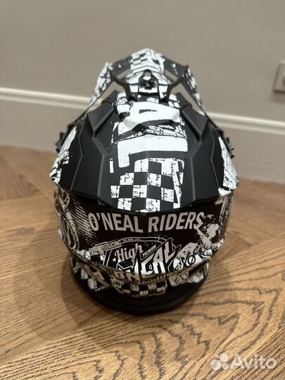 Шлем б/у кроссовый O'neal 2series Черный/Белый S