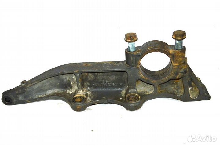 Кронштейн пневмобаллона ведущего моста, левый merc