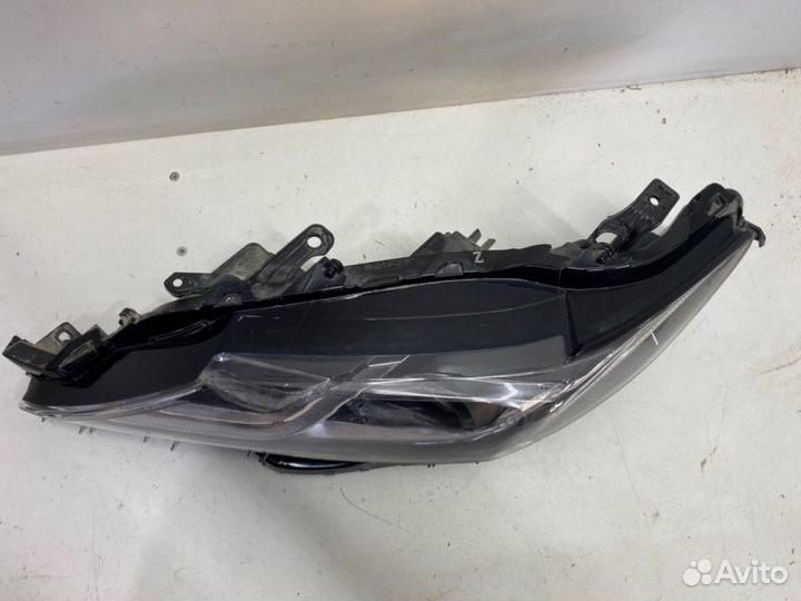Фара передняя левая Toyota Camry V70/V75 2018-2023