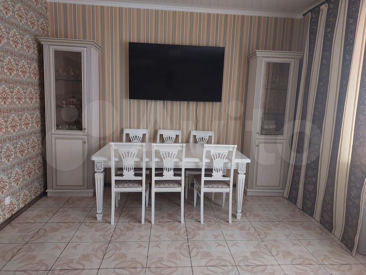 Дом 270 м² на участке 3 сот.