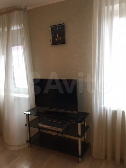 2-к. квартира, 95 м², 8/10 эт.