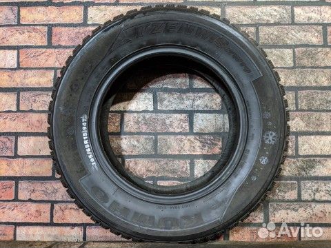 Kumho I'Zen Wis KW19 205/65 R15